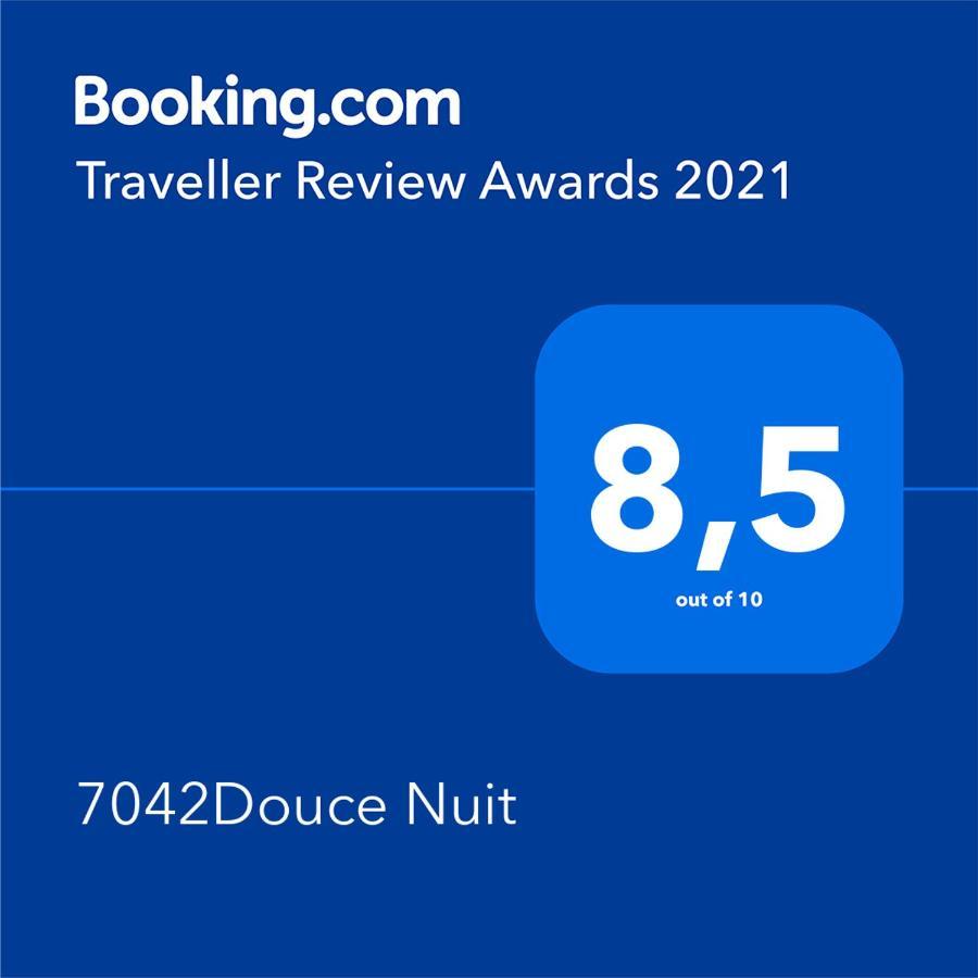 מלון Saint-Germain-Laval  7042Douce Nuit מראה חיצוני תמונה